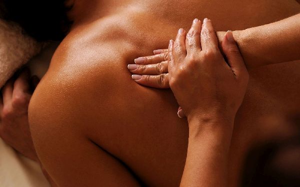 Foto 1 do Conto erotico: Depois do aniversário da minha sobrinha, uma massagem maravilhosa