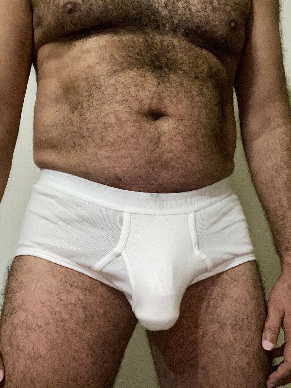 Foto 3 do Conto erotico: A gaveta de cuecas do tio Carlos - parte 7