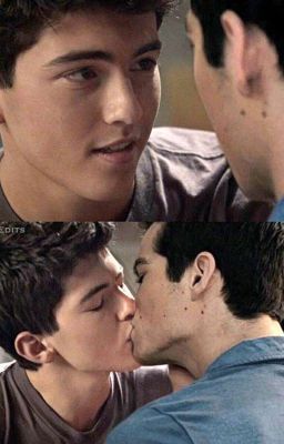 Foto 2 do Conto erotico: THE BITE - XXI : O encontro entre Stiles e Derek Jovem