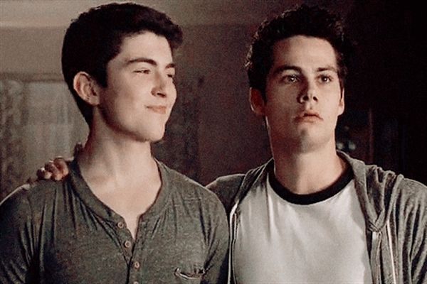 Foto 3 do Conto erotico: THE BITE - XXI : O encontro entre Stiles e Derek Jovem