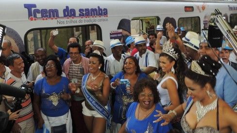 Foto 1 do Conto erotico: A branquela encoxada - Trem do samba RJ