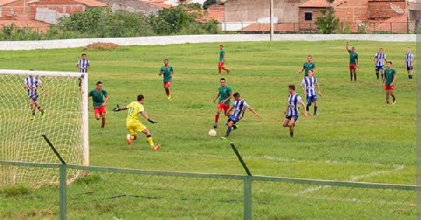 Foto 1 do Conto erotico: CHEGANDO E CONHECENDO NOVOS VIZINHOS