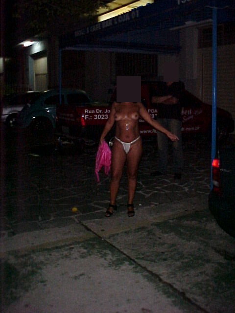 Foto 2 do Conto erotico: Baile do Hawai