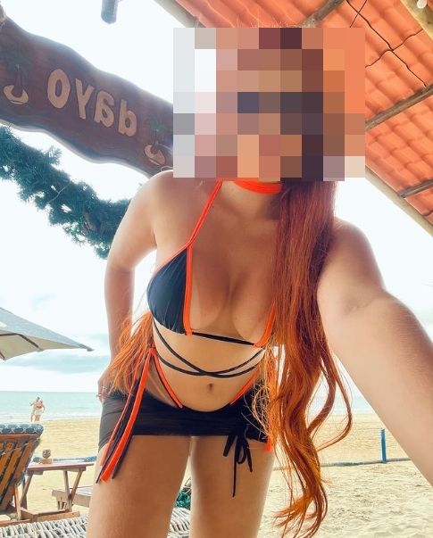 Foto 1 do Conto erotico: Vanessa: Menage na praia com ruiva influencer