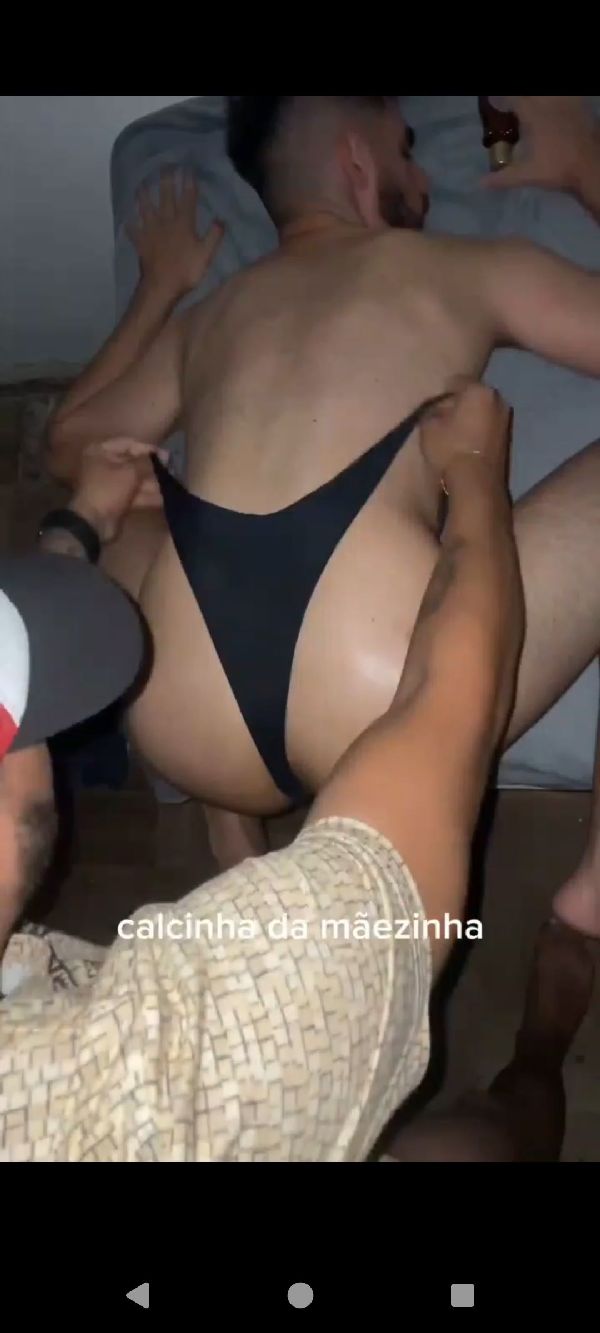 Foto 1 do Conto erotico: Dando o cú vestido com a calcinha da mamãe